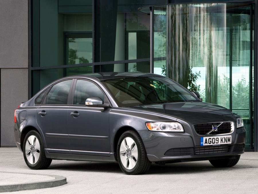  Volvo S40 DRIVe 2009 года  (UK) (фото 10 из 15)